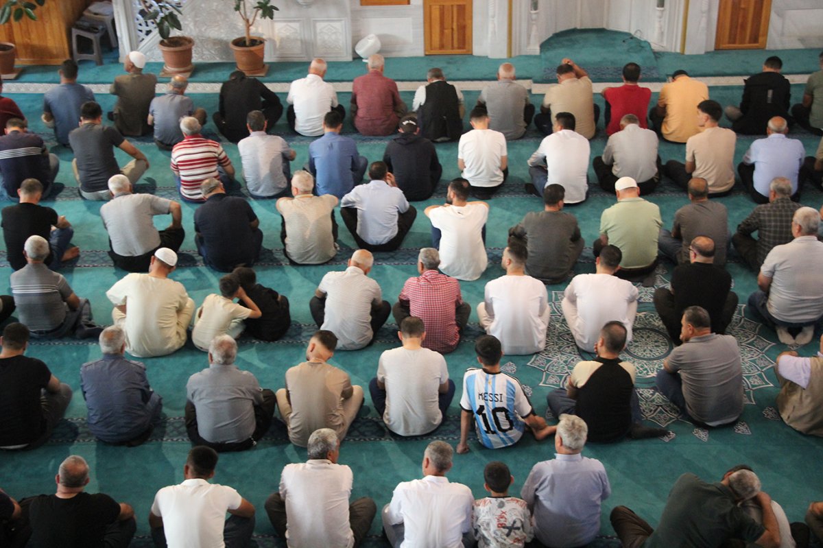 Kurban; paylaşmak, yardımlaşmak ve kardeşliktir