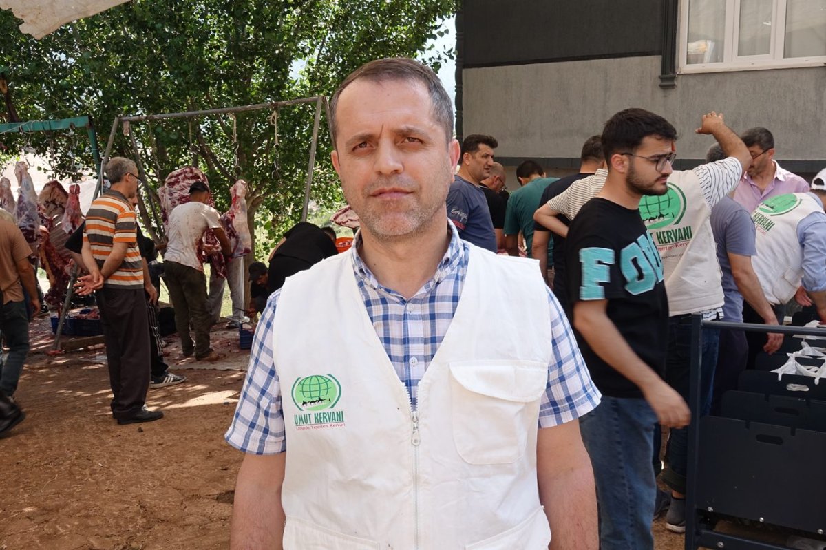 Umut Kervanı, Bursa’da kurban bağışlarını ihtiyaç sahiplerine ulaştırıyor