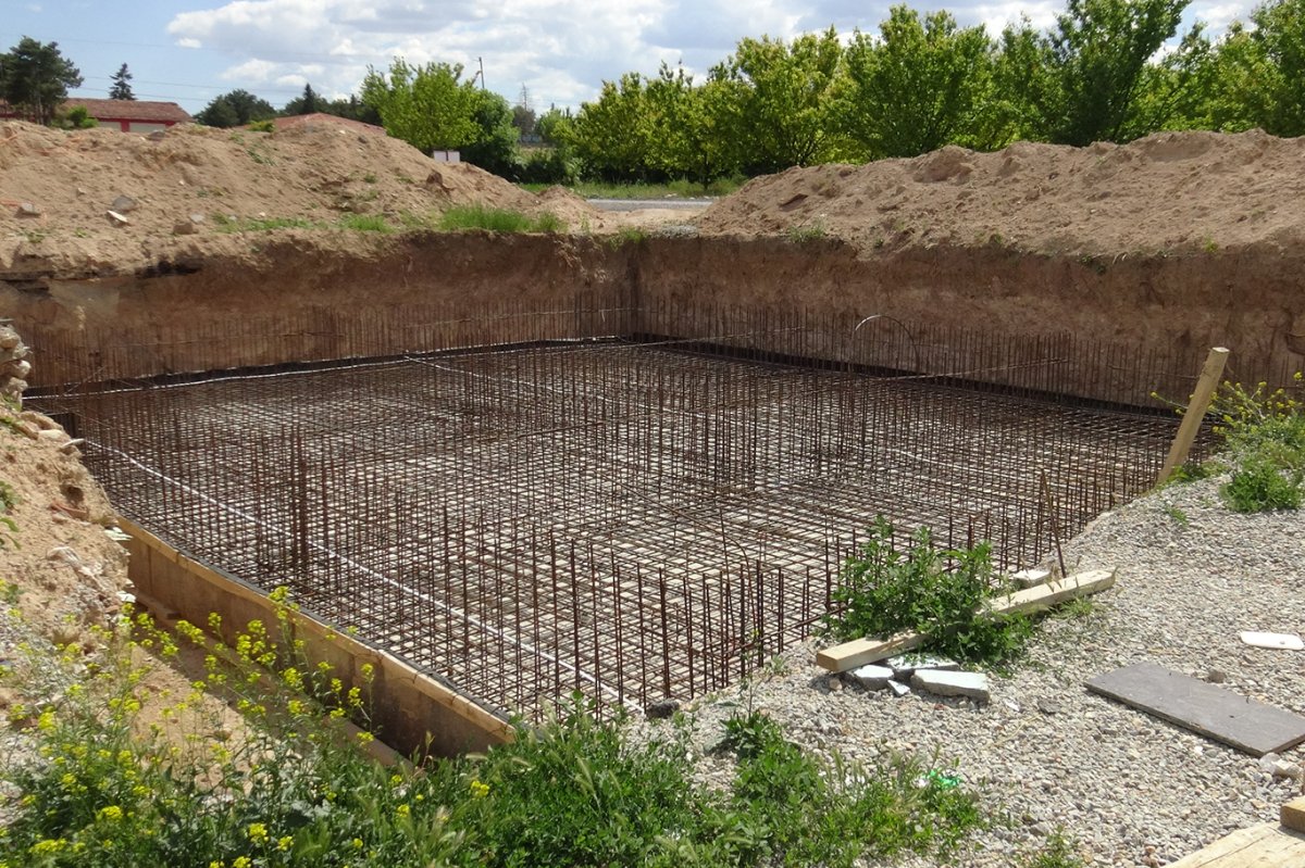 Depremde yıkılan Camii yeniden inşa edilmeyi bekliyor