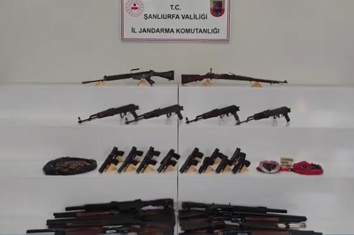 Şanlıurfa'da çok sayıda silah ve mühimmat ele geçirildi