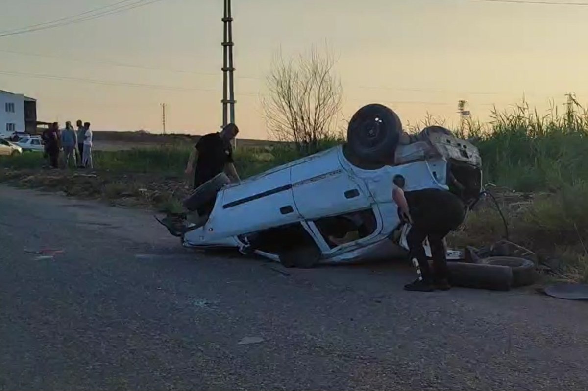 Sürücüsü ve yolcuları çocuk olan otomobil takla attı: Bir ölü 4 yaralı!