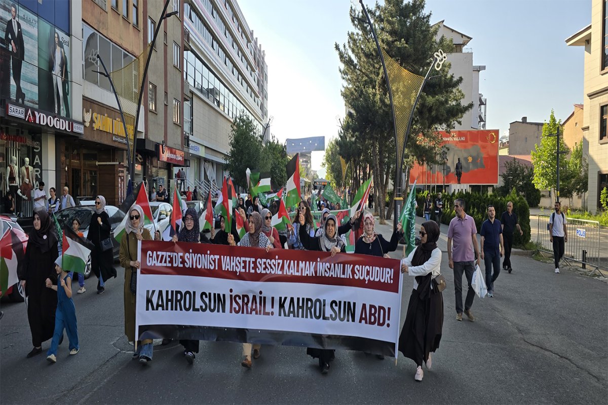 Bingöl’de “MARCH TO GAZA” yürüyüşü