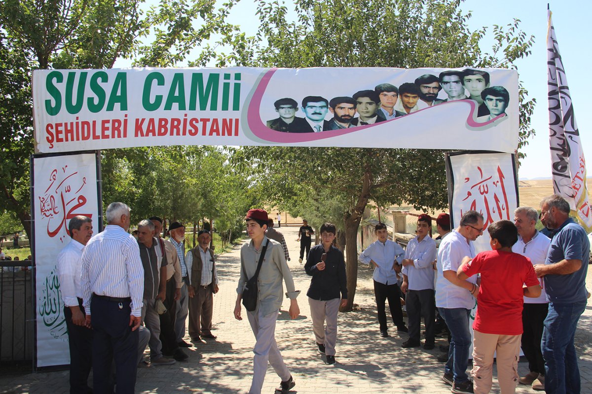 Susa Katliamı’nın 33'üncü yılında şehitler kabirleri başında anıldı