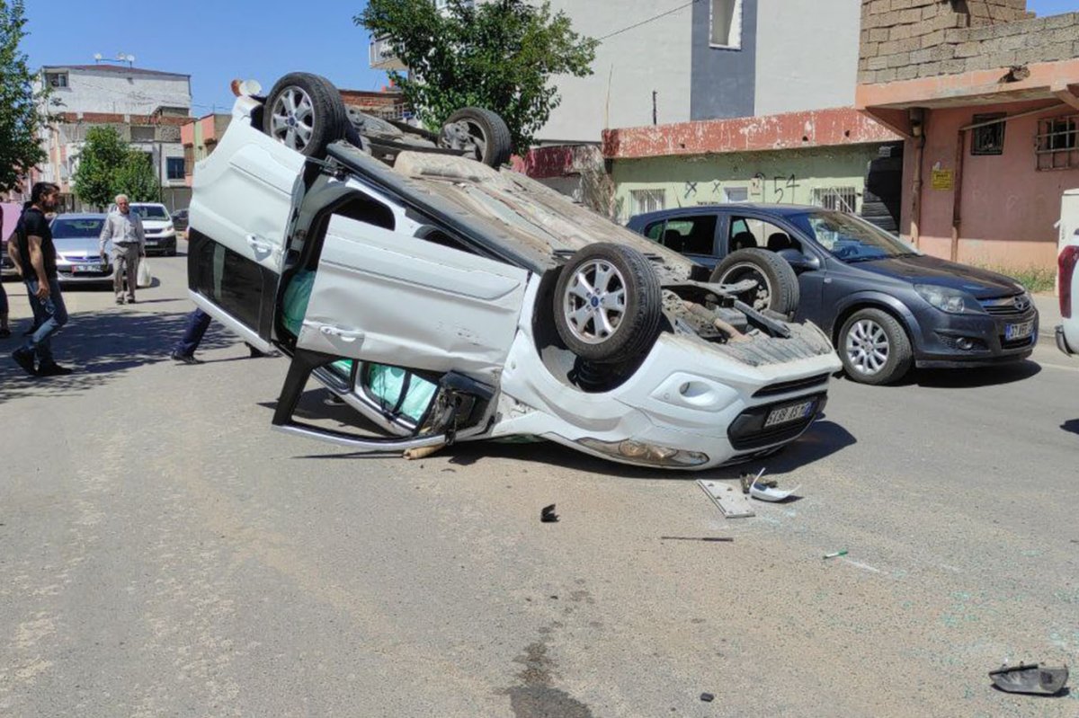 Batman'da trafik kazası: Araç takla attı, 1 kişi yaralandı