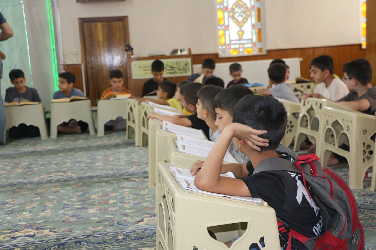 Okkalı: Camiler sadece yazın değil, yıl boyunca çocuklarla dolmalı