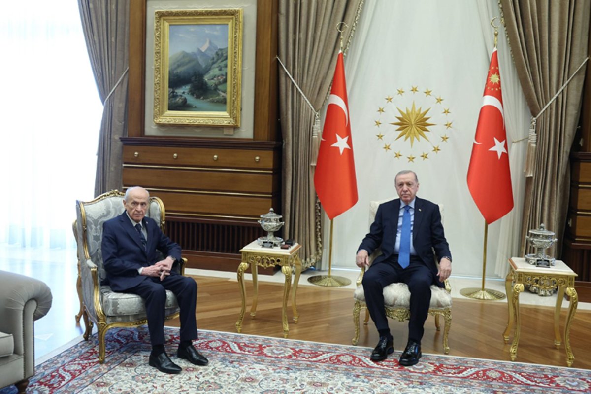 Cumhurbaşkanı Erdoğan, MHP Genel Başkanı Bahçeli’yi kabul etti