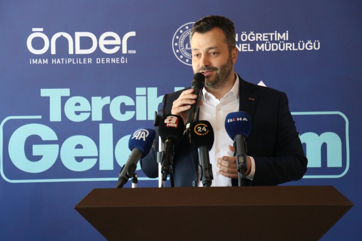 LGS'de birinci olan 63 imam hatipliye umre ödülü
