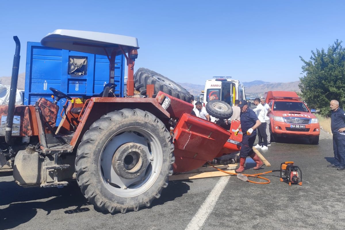 Malatya'da kamyon ile traktör çarpıştı: 1 ölü