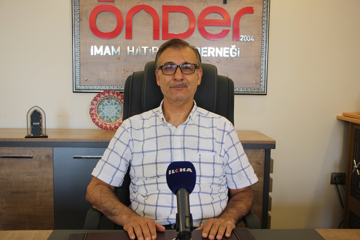 Aksoy: İmam hatiplerin başarısı, ülkemizin geleceğine ışık tutuyor