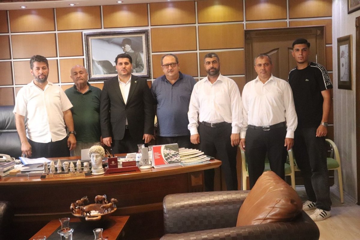 HÜDA PAR Antalya İl Başkanı Durmaz, Alanya’da 'Ailenin Korunması' temalı ziyaretler gerçekleştirdi