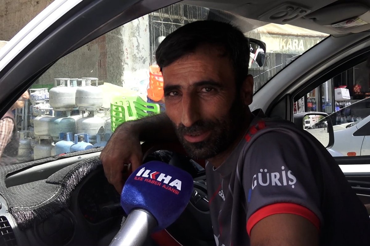 Köy halkı sorunlarına çözüm bulunması için yetkililere çağrıda bulundu