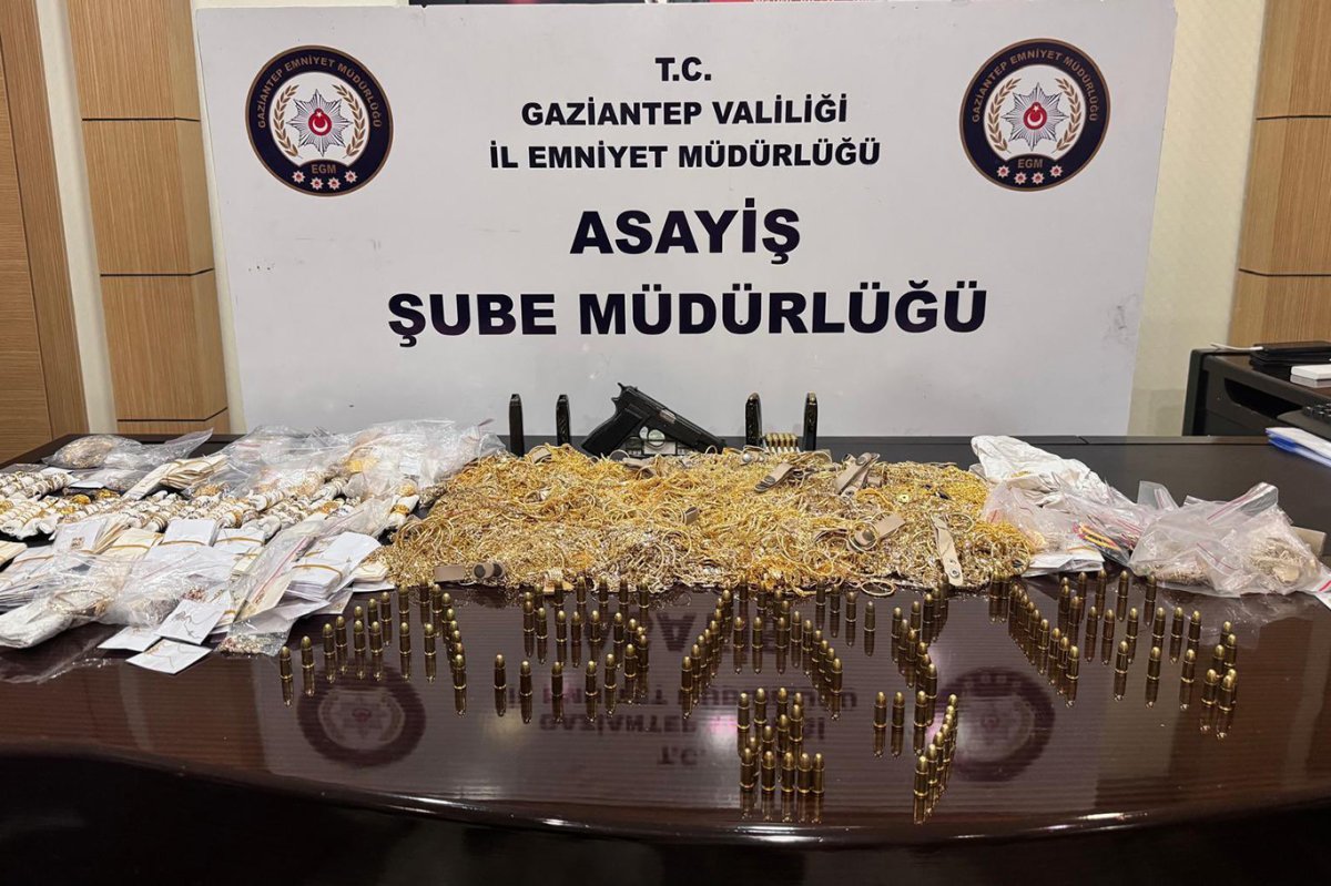 Şehitkamil'de polislere ateş açarak yaralayan hırsızlar yakalandı
