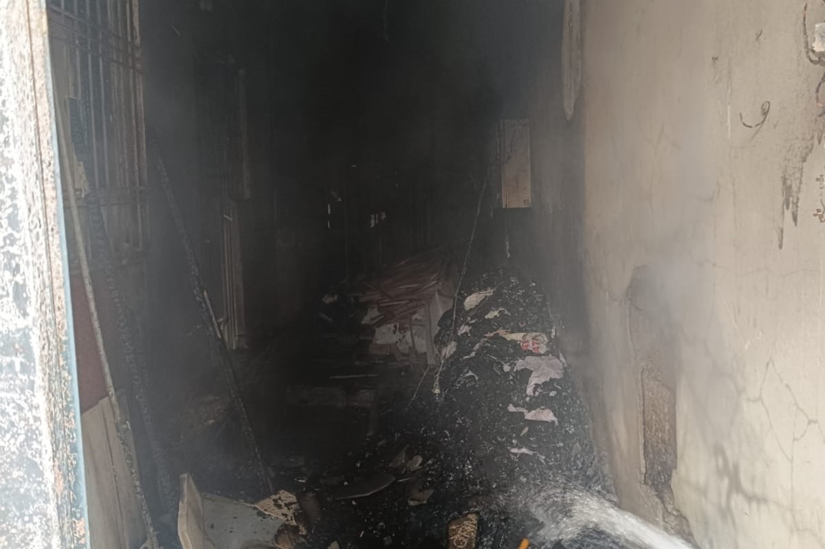 Batman'da 5 katlı binada çıkan yangında, maddi hasar meydana geldi