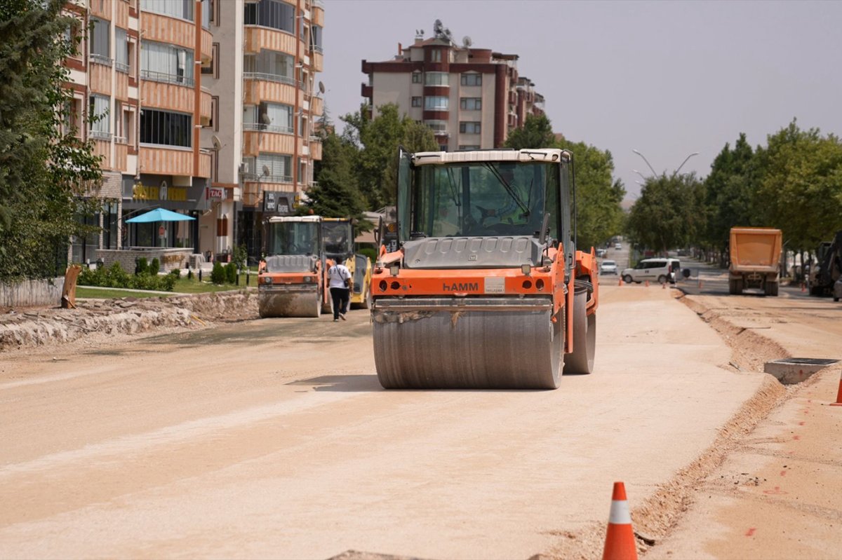 Elazığ’da trafik akışını rahatlatmak amacıyla başlatılan çalışmalar sürüyor