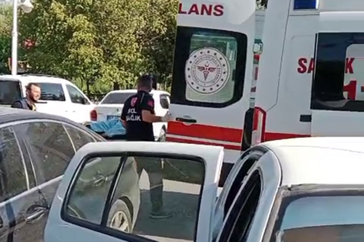 Park halindeki otomobilin sürücü koltuğunda ölü olarak bulundu