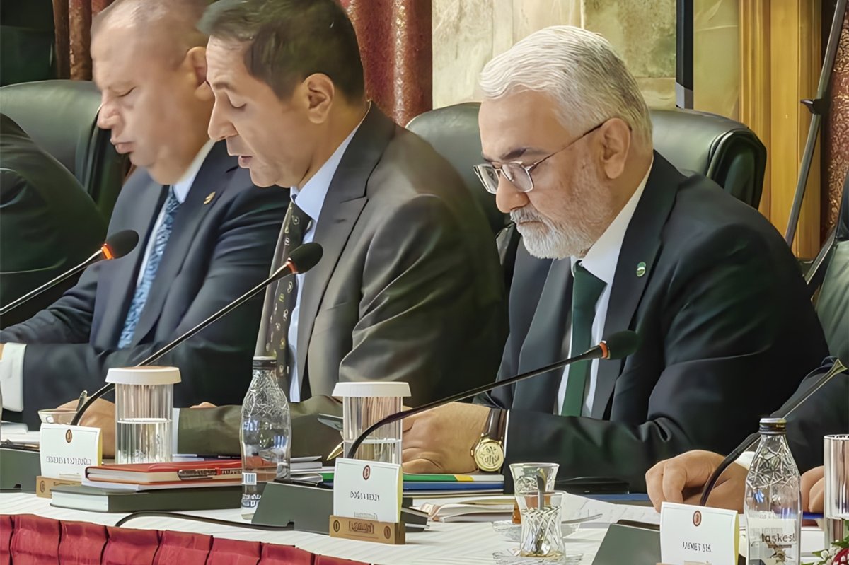 HÜDA PAR Genel Başkanı Yapıcıoğlu, "Terörsüz Türkiye" komisyonunda süreci değerlendirdi