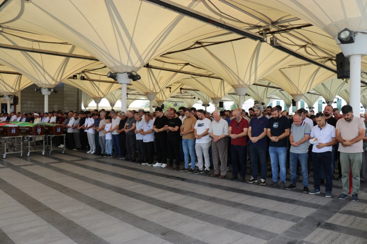Tedavi için Türkiye’ye getirilen Gazzeli kadın şehadete kavuştu