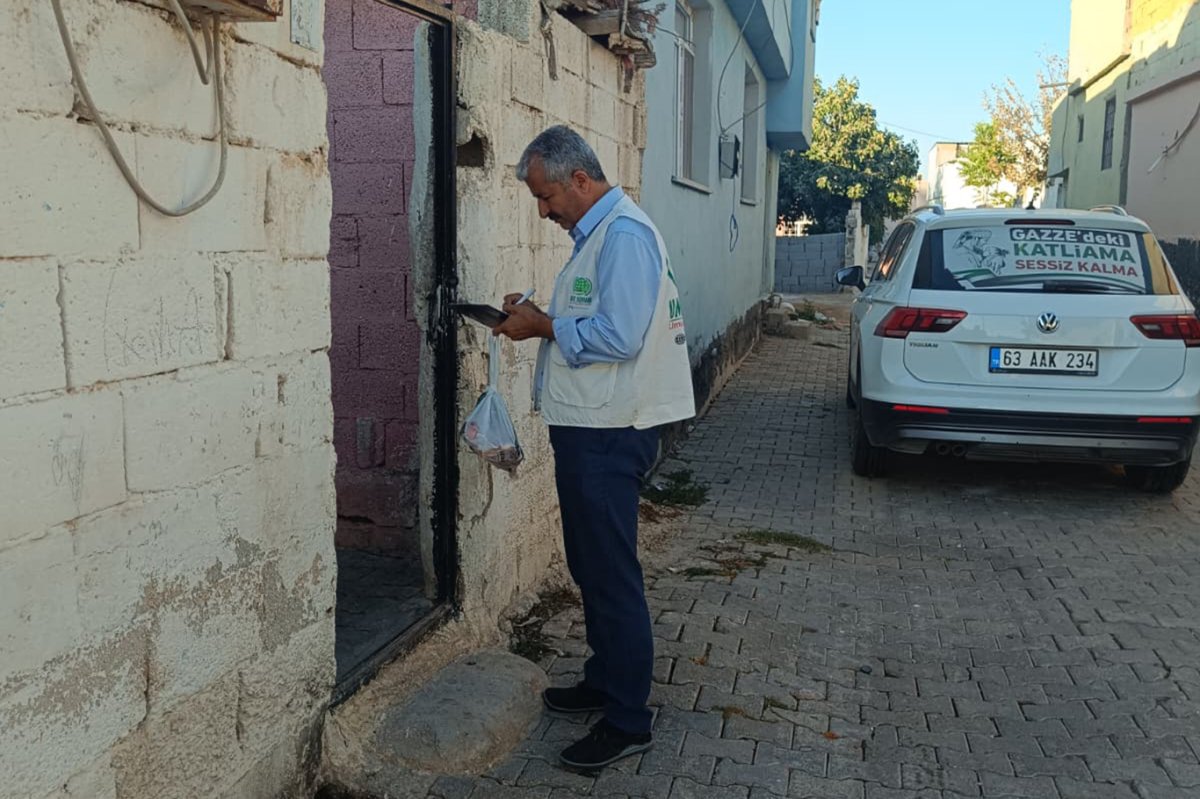 Ceylanpınar Umut Kervanından ihtiyaç sahiplerine gıda ve et desteği