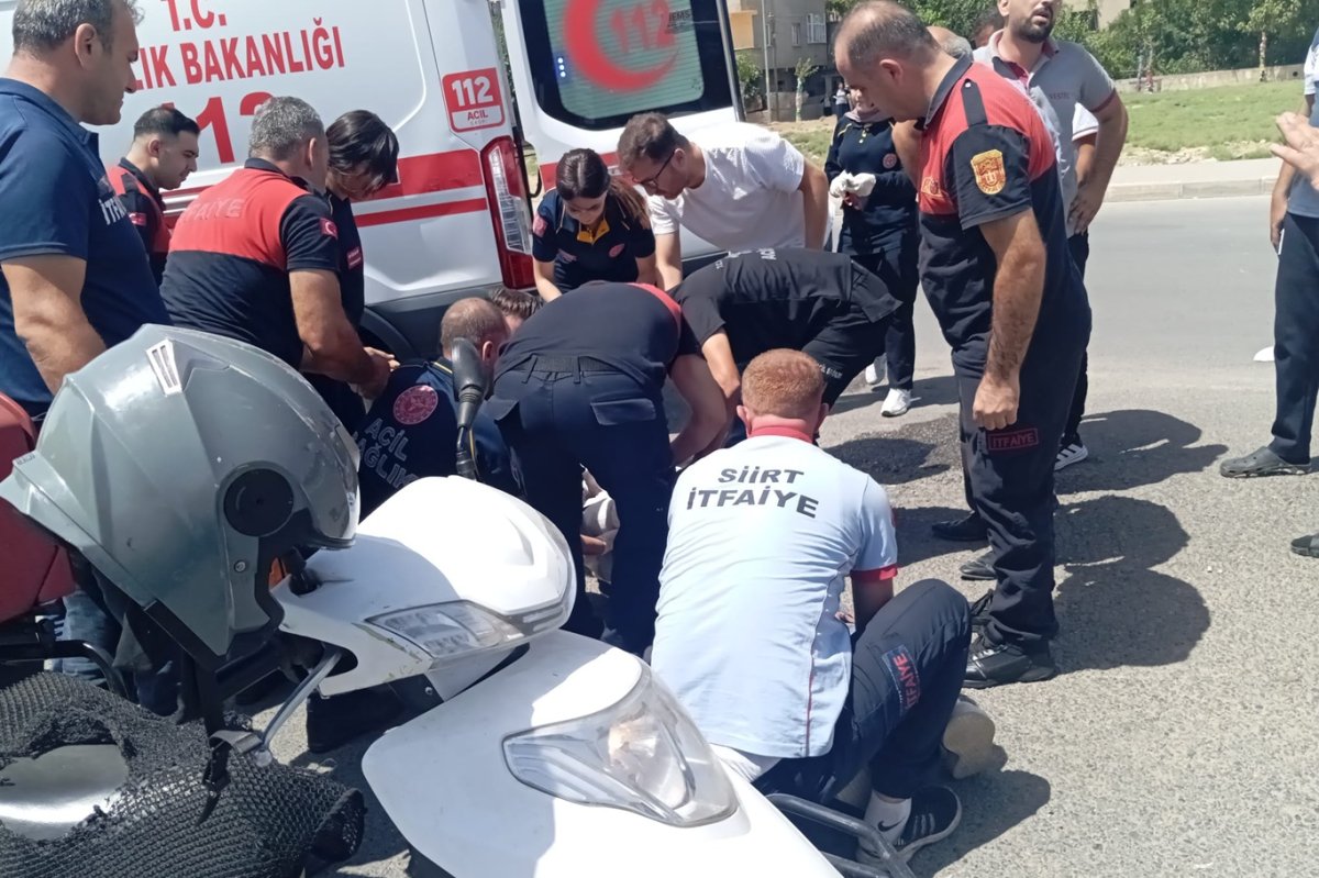 Siirt’te otomobil ile motokurye çarpıştı: Bir yaralı