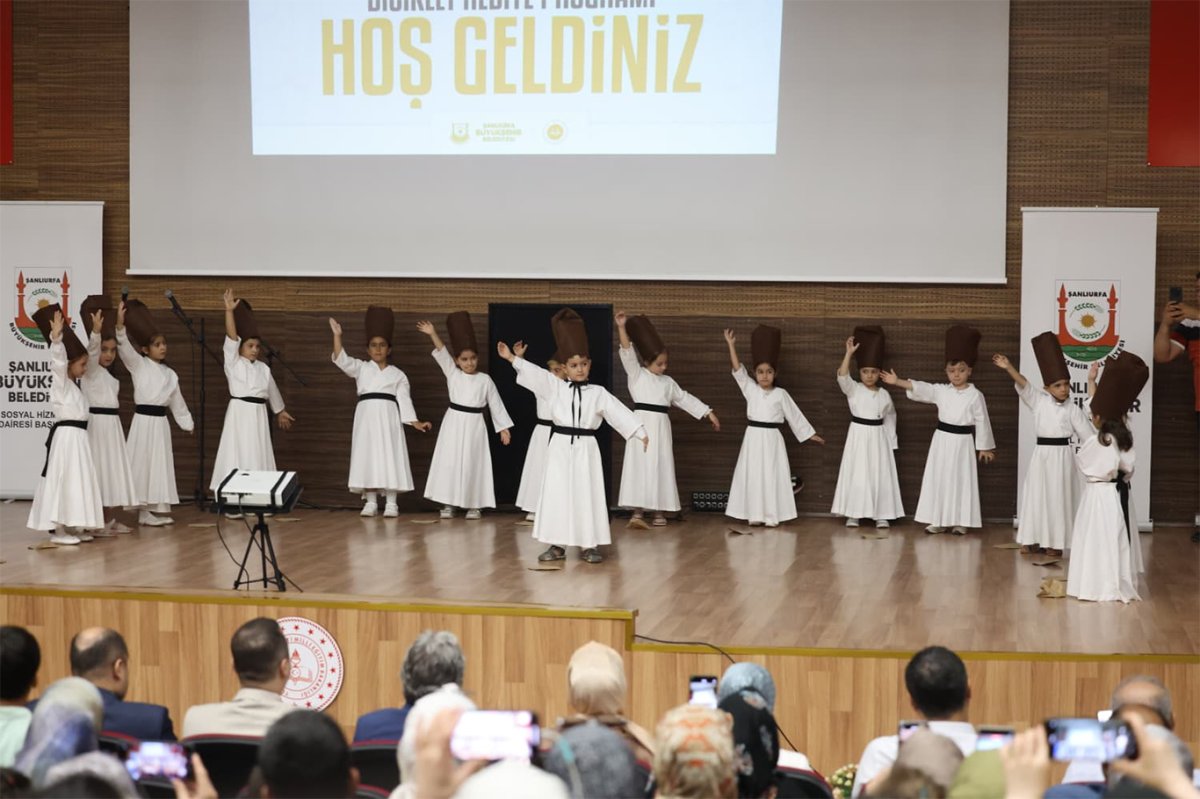 Şanlıurfa’da 4-6 yaş Kur’an kursu öğrencilerine bisiklet dağıtımı yapıldı