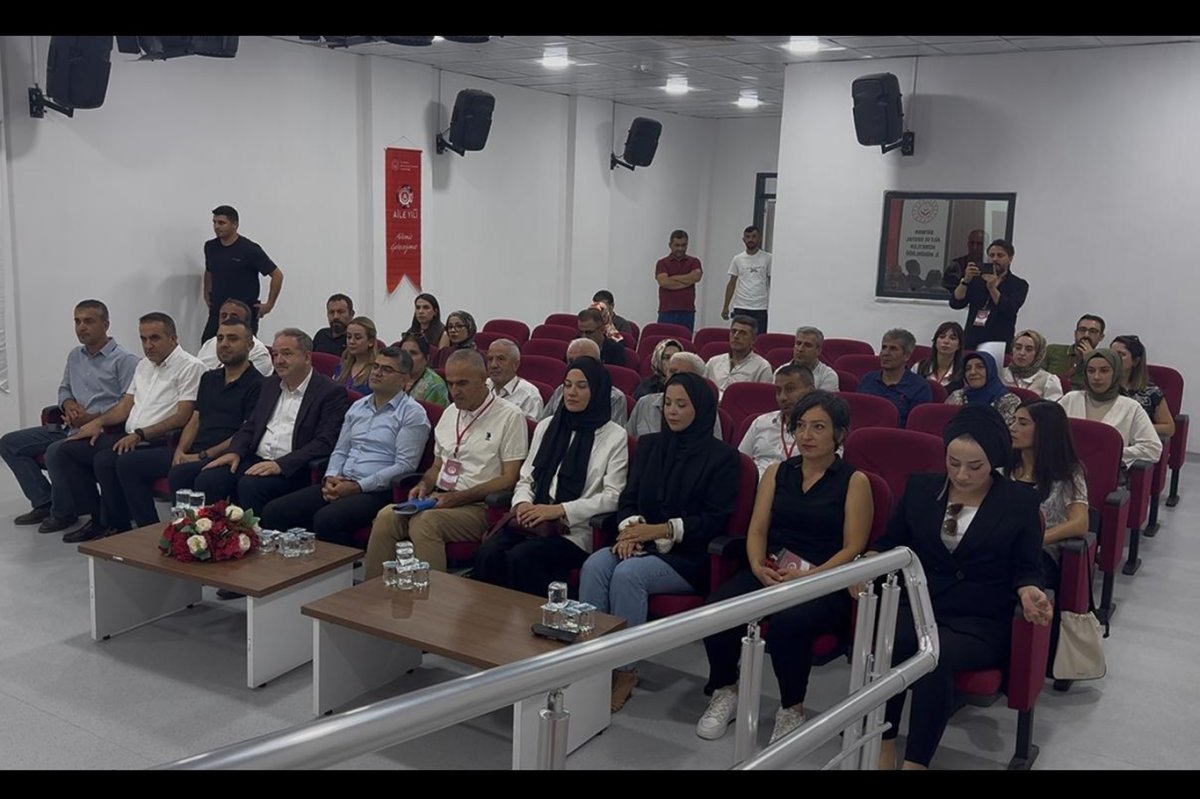 Batman'da "aile yılı" kapsamında il yaşlı çalıştayı düzenlendi