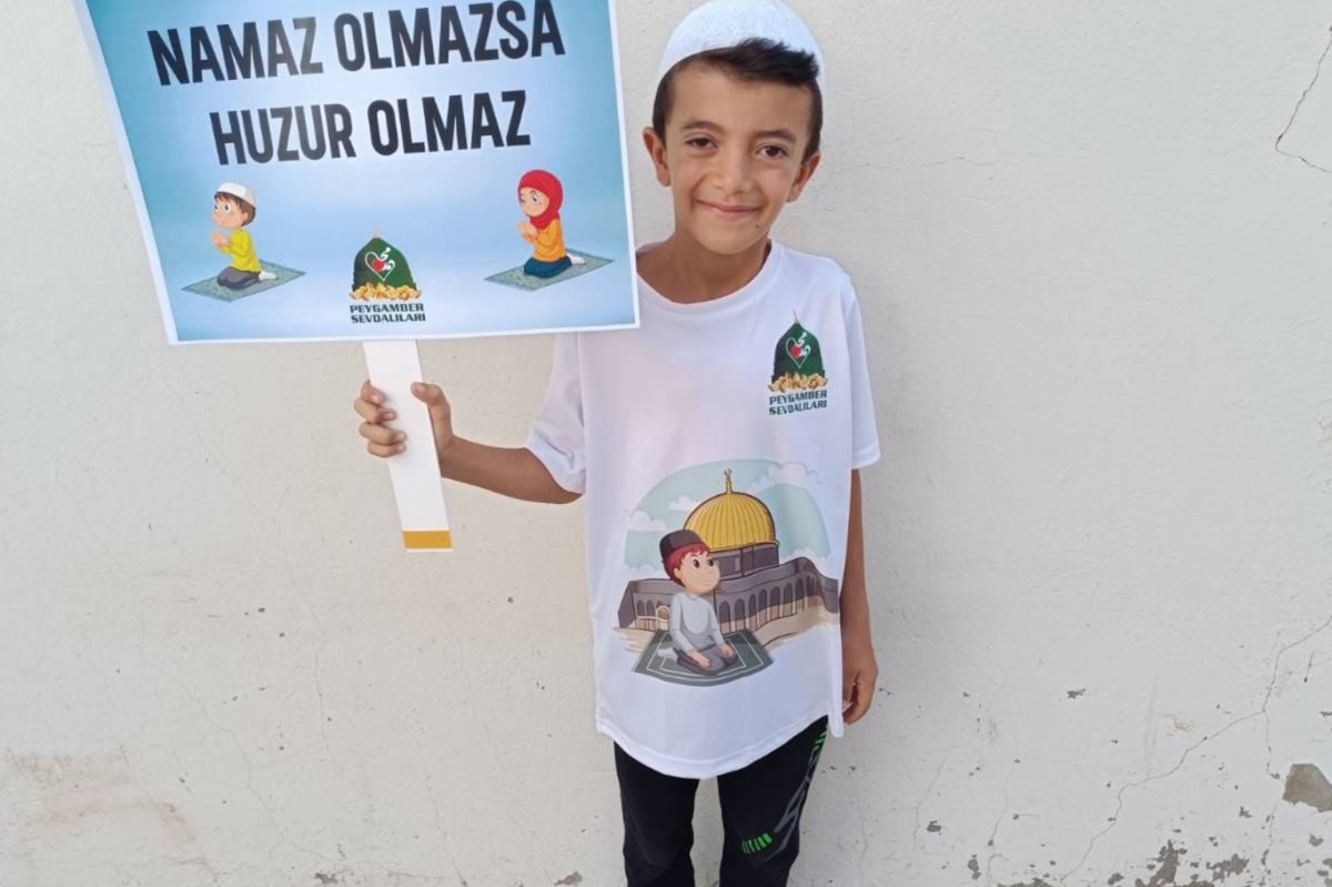 Beşiri'de manevi eğitim seferberliği: Çocuklara namaz eğitimi
