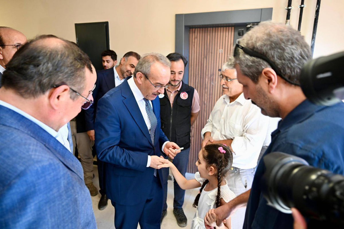 Malatya Valisi Yavuz deprem konutlarını yerinde inceledi