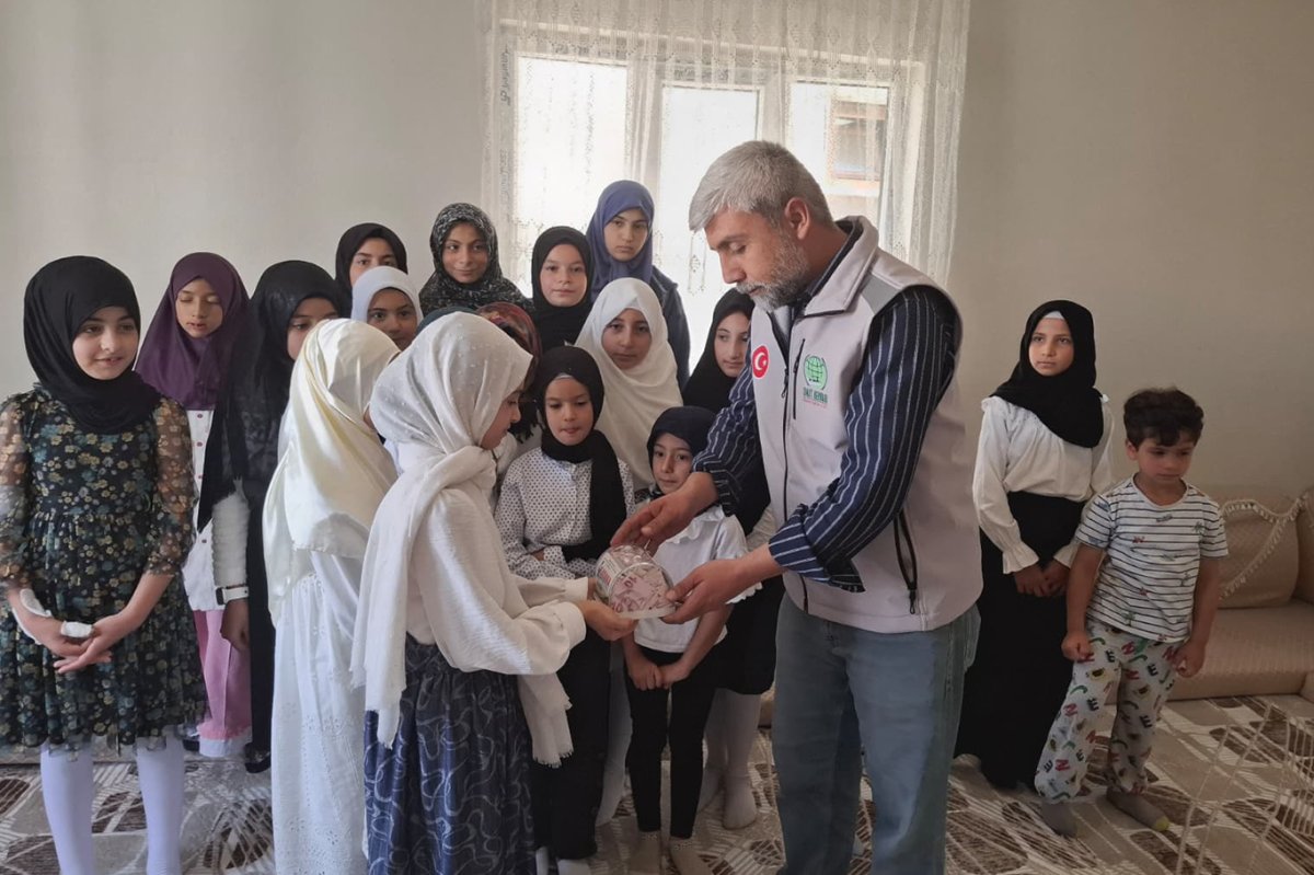 Kur’an kursu öğrencilerinden Gazze’ye anlamlı destek