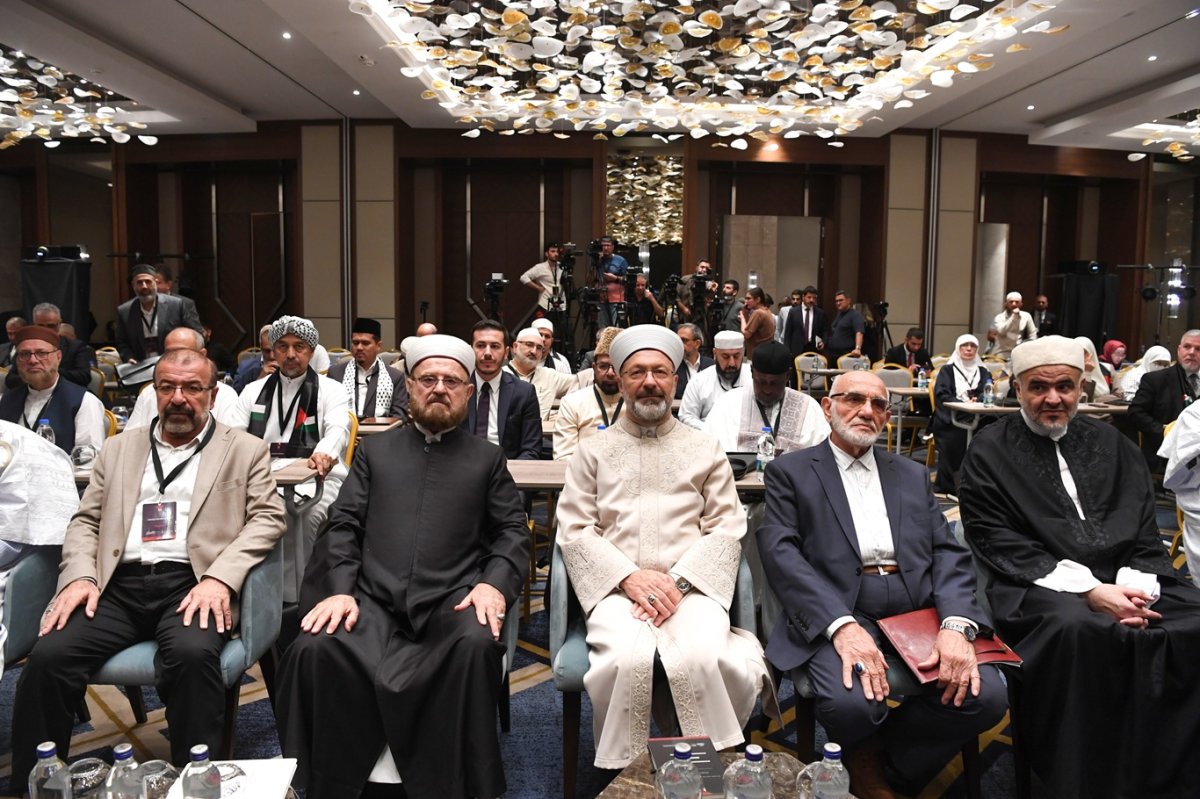 Diyanet İşleri Başkanı Erbaş: Gazze müminler için iman ve izzet meselesidir