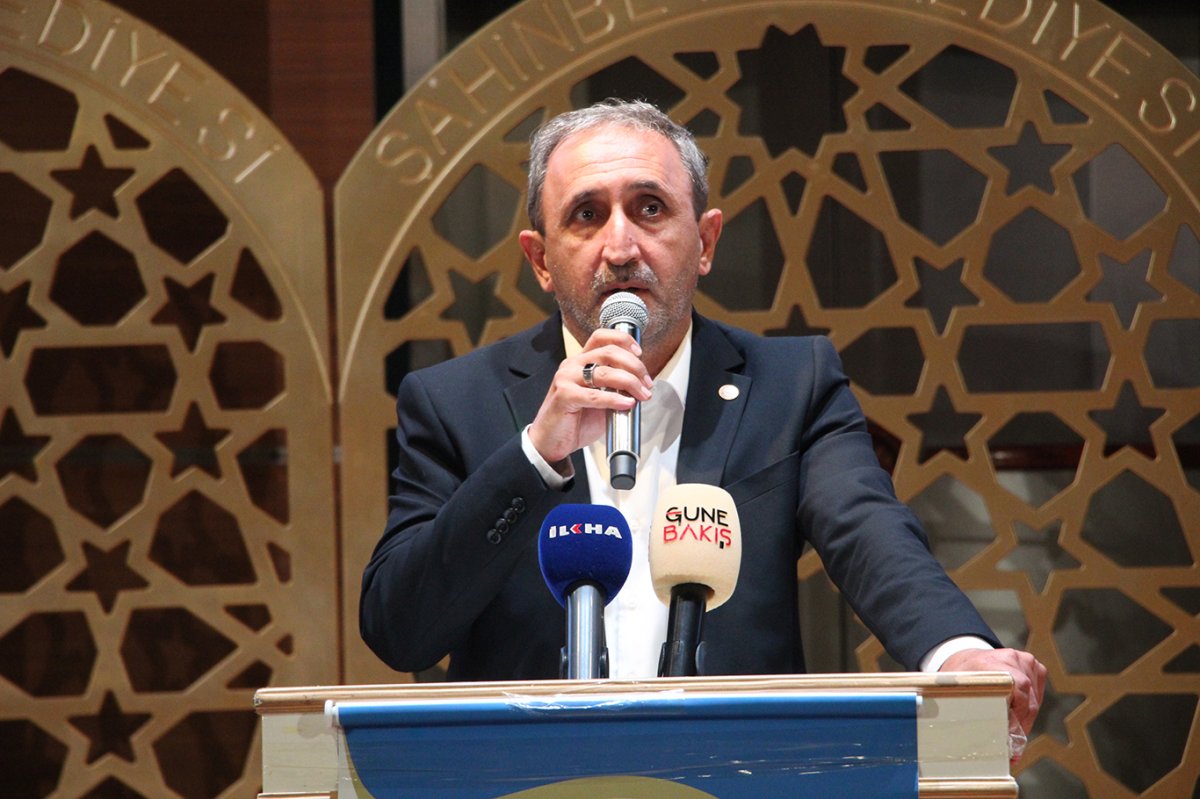 Gaziantep'te "Örnek Bir Aile Hazreti Peygamberin Evi" konulu konferans düzenlendi
