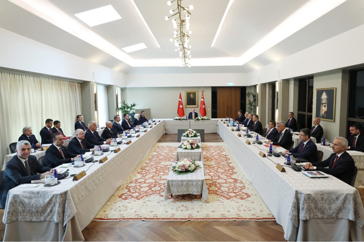 Cumhurbaşkanlığı Kabinesi, Cumhurbaşkanı Erdoğan başkanlığında toplandı