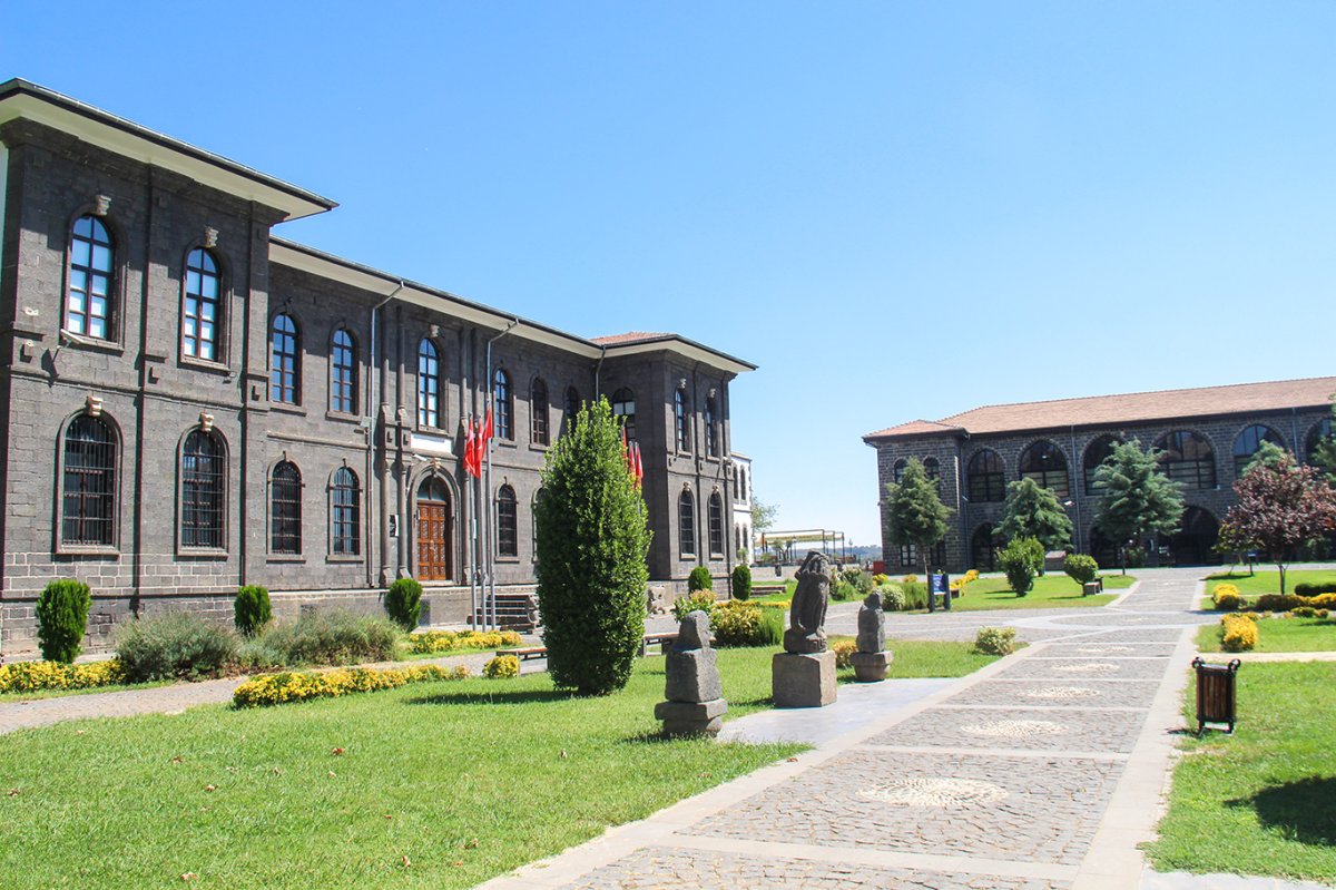 Diyarbakır Müzesi Müdürü: Heykel sanıldığı gibi değil! Asılsız haberler kentimize zarar veriyor