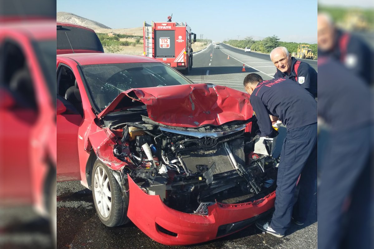 Malatya'da tır ile otomobil çarpıştı: 4 yaralı
