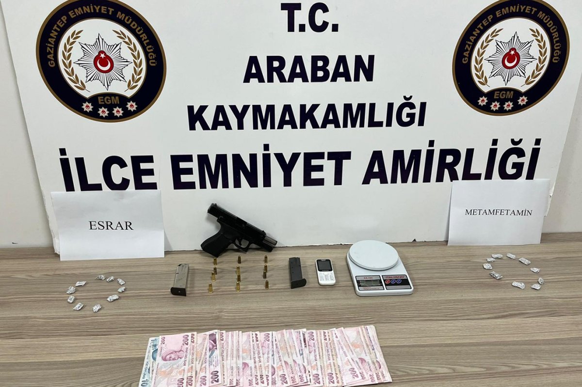 Gaziantep'te silah ve uyuşturucu ele geçirildi