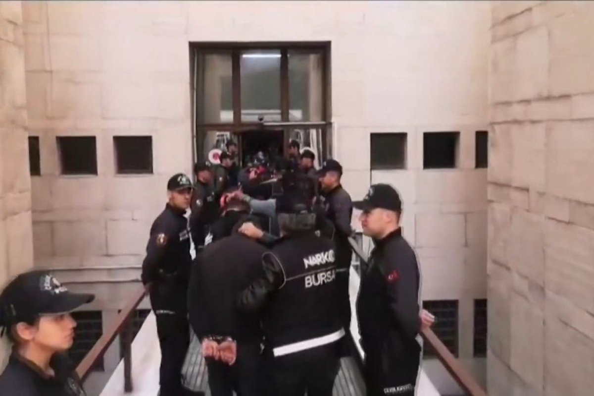 Bursa merkezli 6 ilde suç örgütü operasyonu: 11 gözaltı