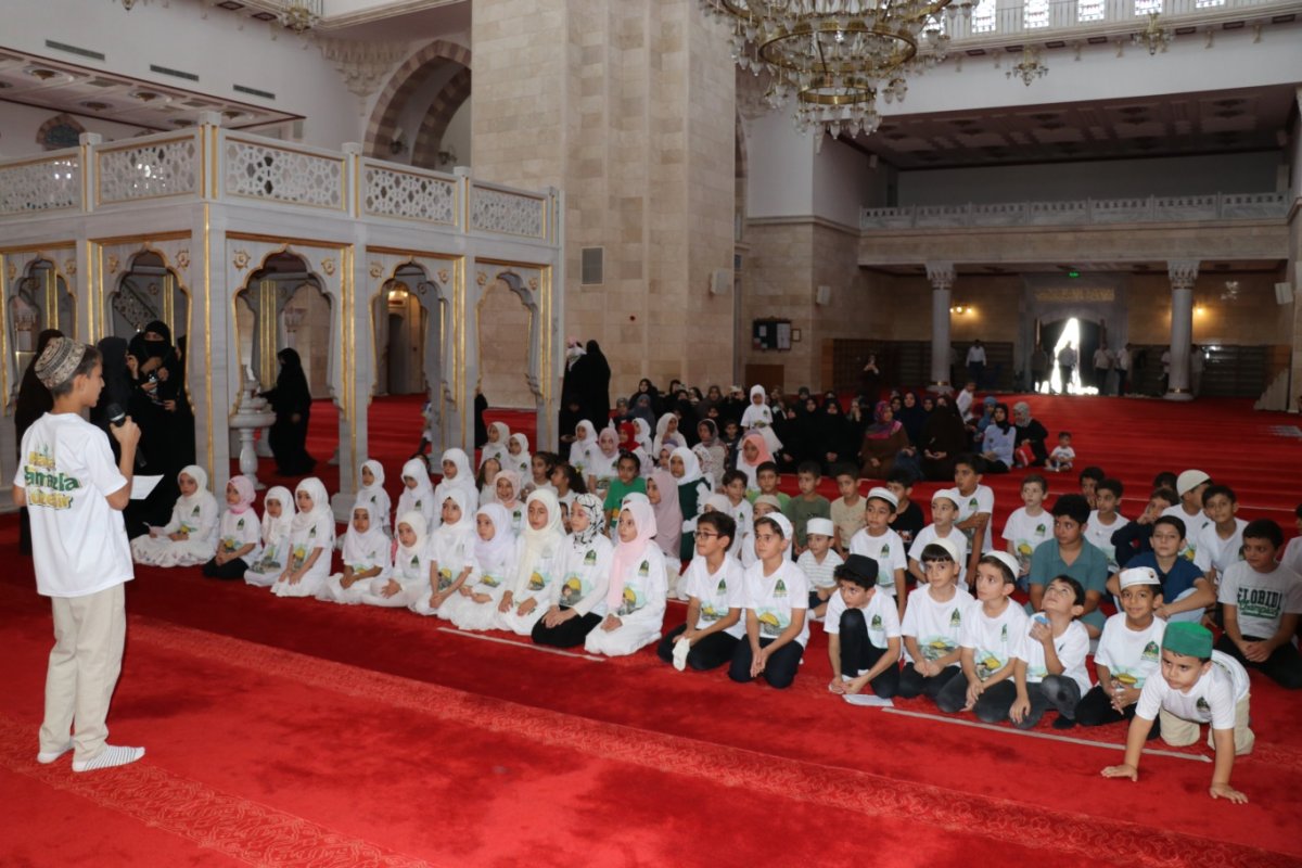 Başkentte minikler “Hayat Namazla Güzeldir” dedi