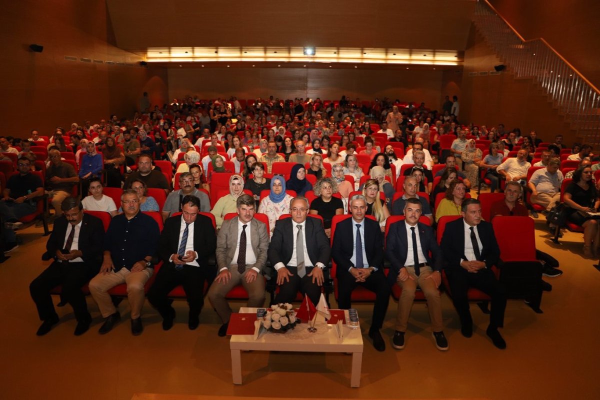 Formatör öğretmenler Türkiye Yüzyılı Maarif Modeli için bir araya geldi