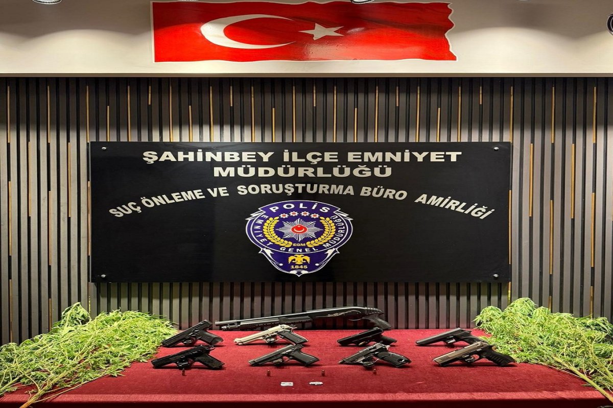 Gaziantep'te ruhsatsız silah operasyonu: 5 gözaltı
