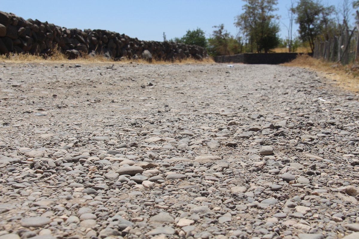 Uzunbahçe sakinleri: Yıl 2025, millet uzaya çıktı, bizim yol hâlâ 1900’lerden kalma