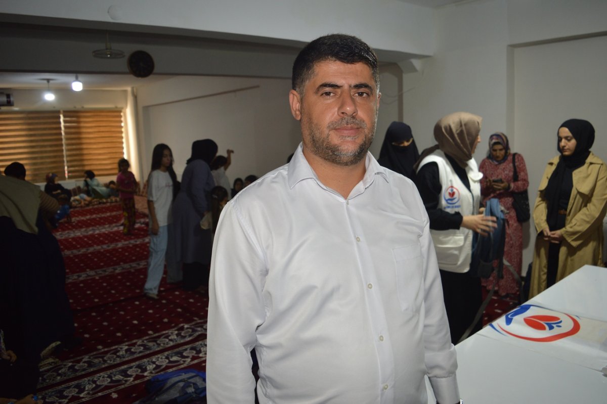 Yetimler Vakfı’ndan 120 yetim aileye kırtasiye yardımı