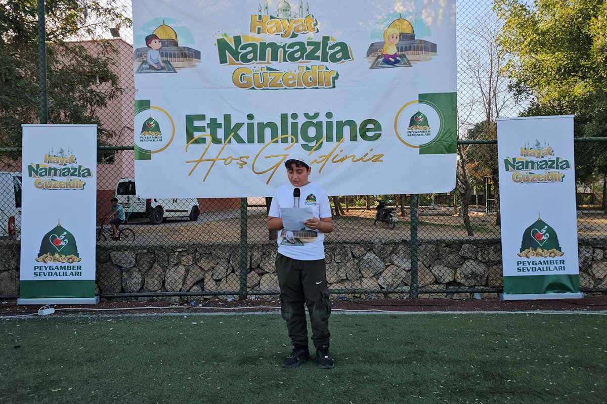 Çocukların namaz etkinliği büyük ilgi gördü