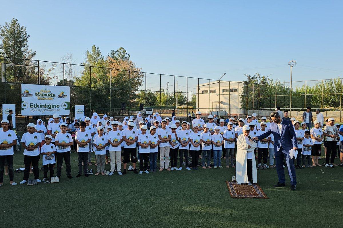 Çocukların namaz etkinliği büyük ilgi gördü