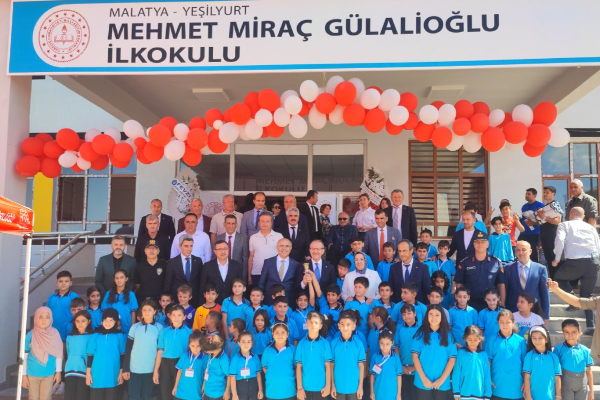 Malatya'da 150 bin 515 öğrenci yeni eğitim yılına "Yeşil Vatan" temasıyla başladı