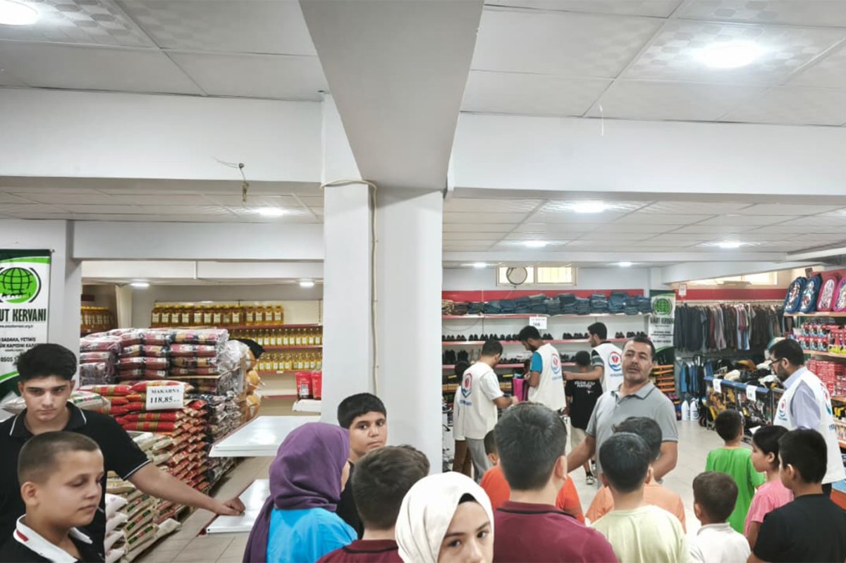 Şanlıurfa’da yetim ve öksüz çocuklara kırtasiye desteği