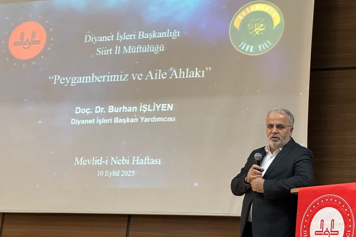 Siirt’te “Hazreti Peygamber ve aile ahlakı” konferansı: "Medya aracılığıyla aile yapısı zedeleniyor"