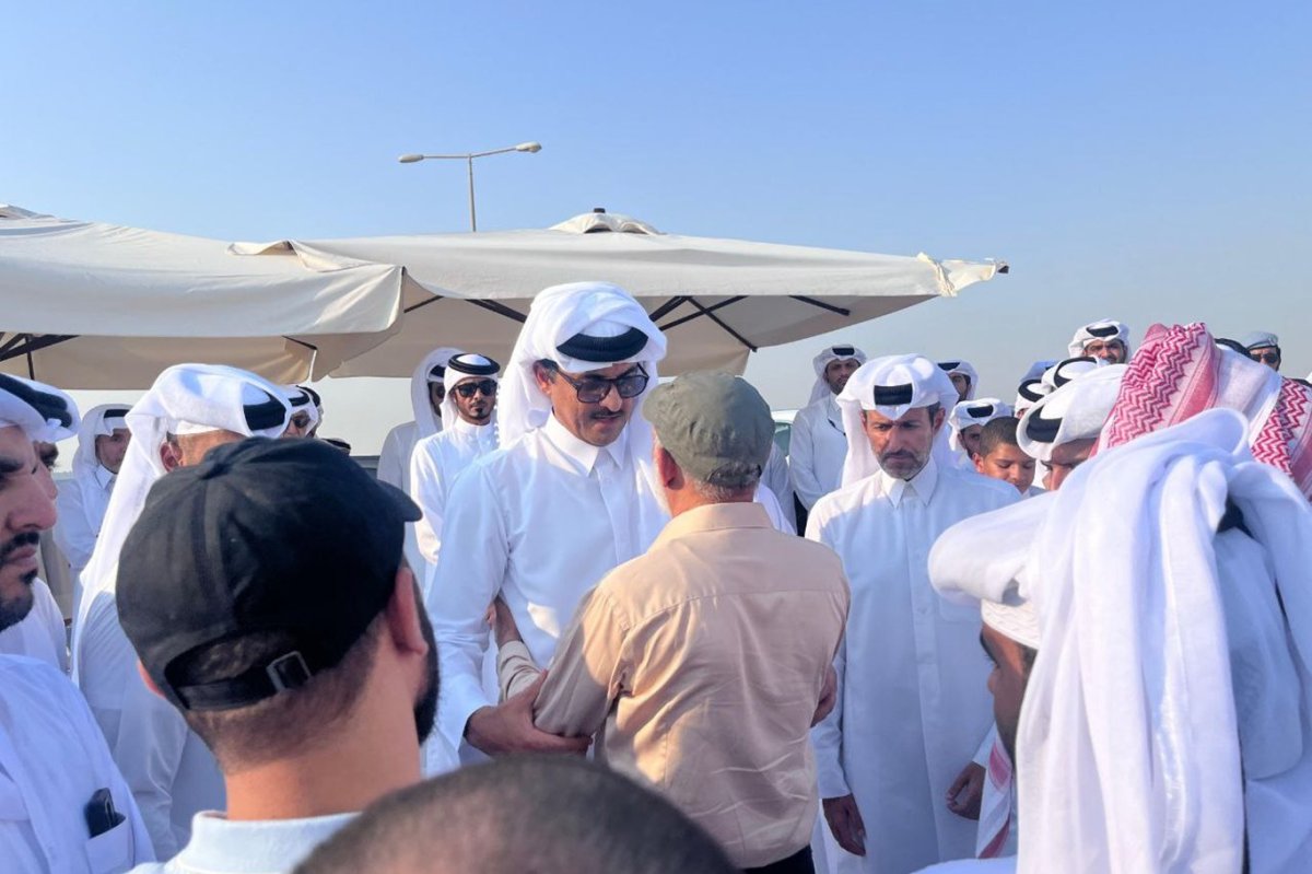 Doha'daki siyonist saldırıda şehit olanlar Katar Emiri'nin katıldığı törenle defnedildi