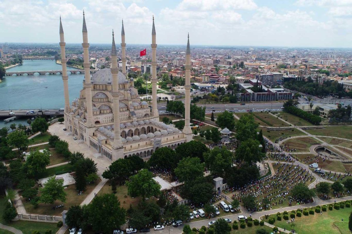Molla Osman Teyfur: İslam toplumu cami merkezli bir hayat inşa etmeli