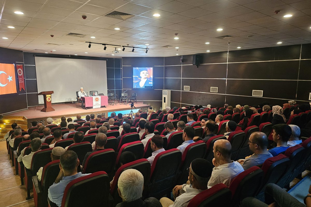 "Peygamber Efendimiz; iyi bir baba, iyi bir eş, iyi bir dede, iyi bir aile reisiydi"