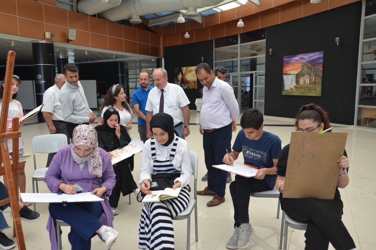 Büyükşehir Belediyesi kurslarında yetişen öğrenciler hedefledikleri bölümlere yerleşti