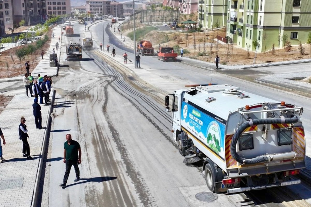 Belediye Başkanı Geçit: Vatandaşların ihtiyaç duyduğu her alanda yanlarında olmaya devam edeceğiz
